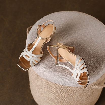 Elegant sandals for women
